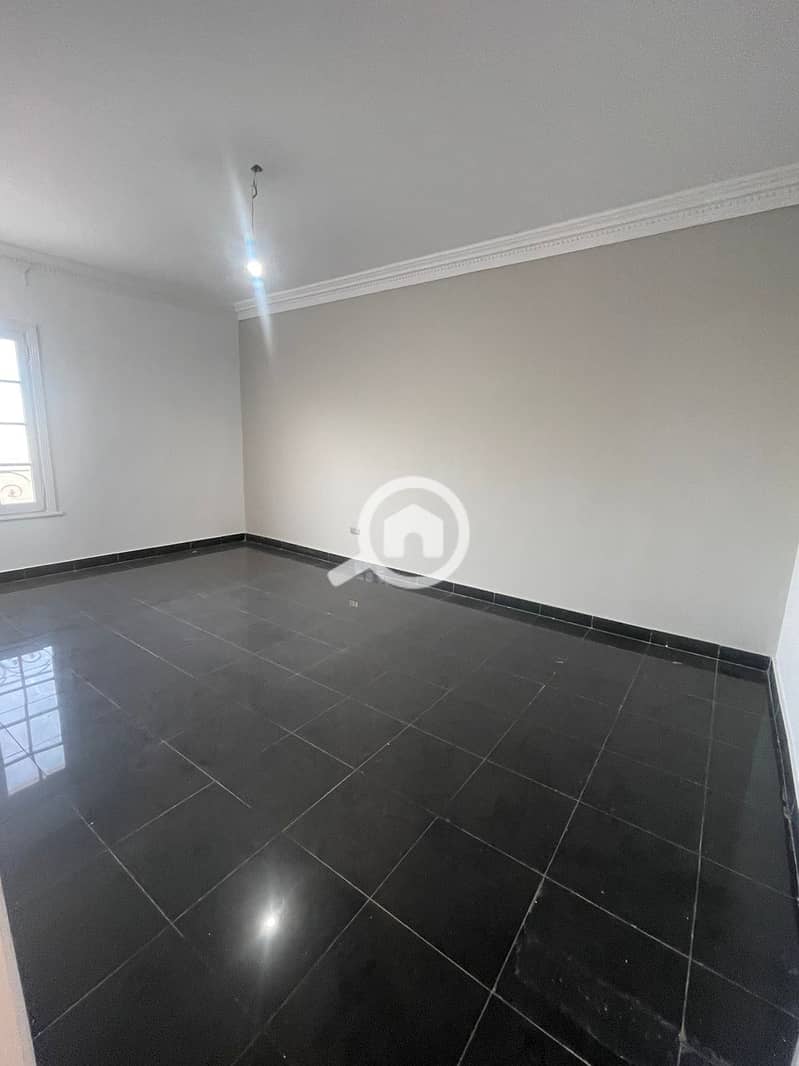 2 c7988ff5-24c8-4057-8832-11871691b026. jpg