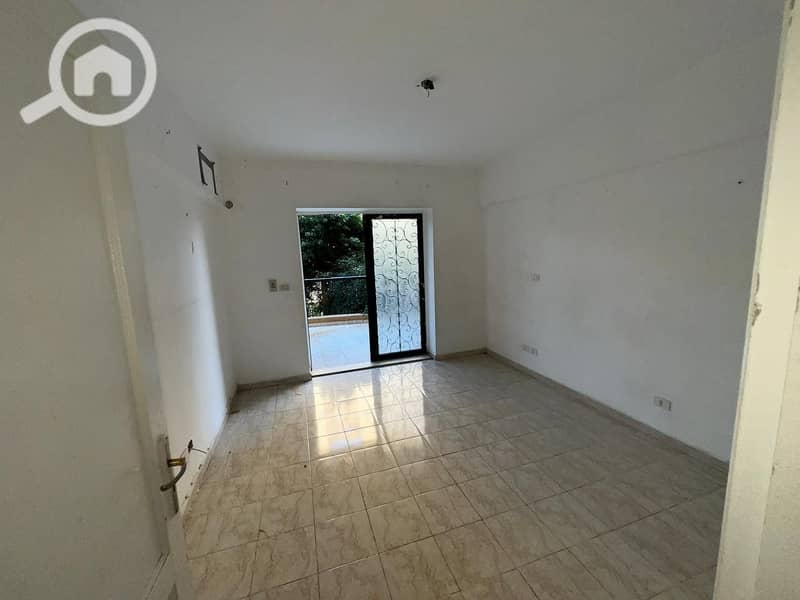 12 95fb150d-a0d0-4a66-aa4b-3136b05a63b6. jpeg