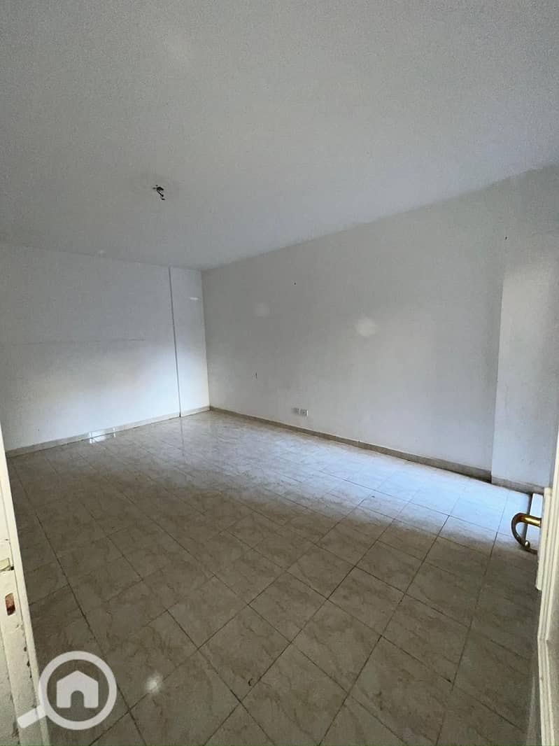 13 157712cc-f3cc-4892-baac-6eb9af918bae. jpeg