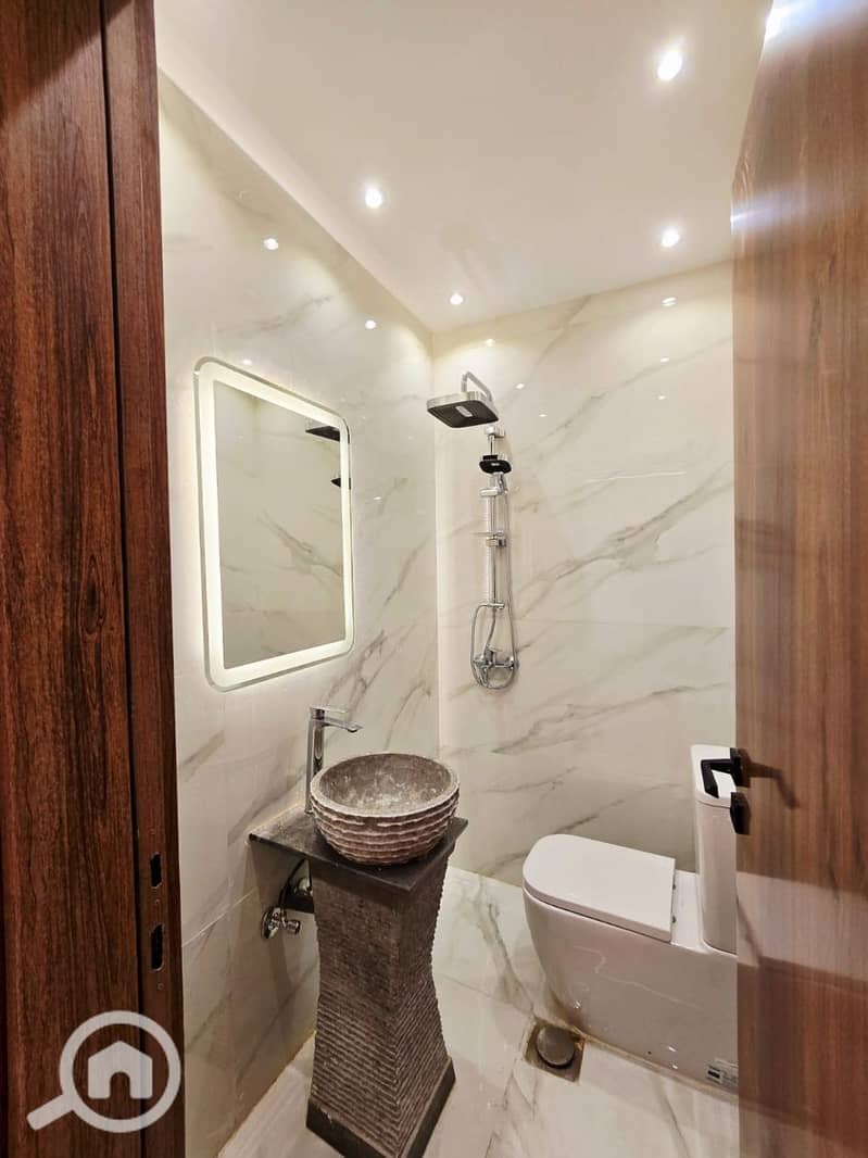 12 09f66a83-2733-482c-ba7a-cbaa0390f0da. jfif. png