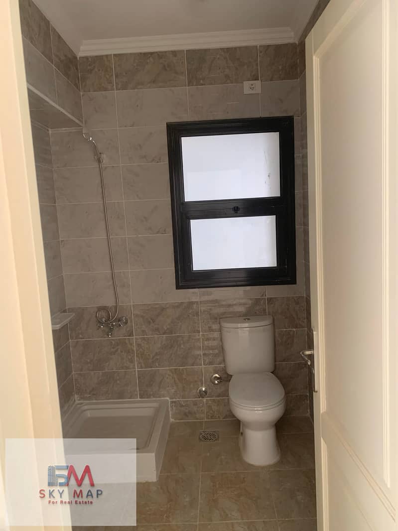 8 f6d37a70-85d6-4842-aaac-cfc86ca6cd39. jpeg