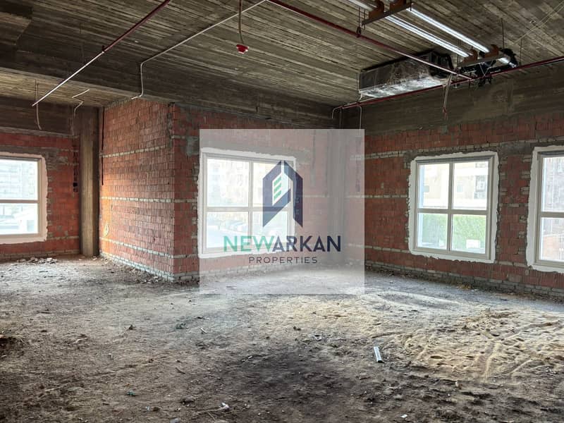 5 WhatsApp Image 2025-10-06 at 9.32. 39 PM (3). jpeg