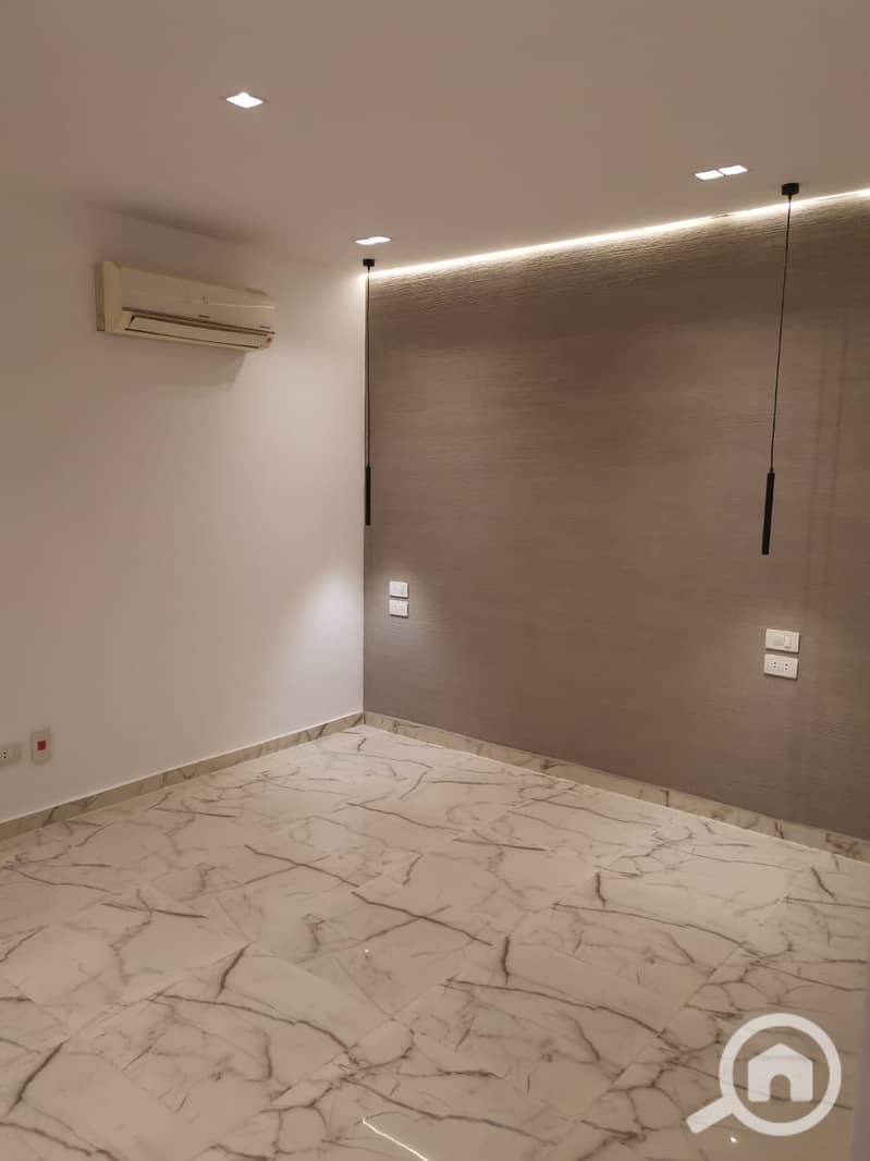 2 aface30b-5ed3-4b6f-ad7d-304fb6ac3ce9. jpeg