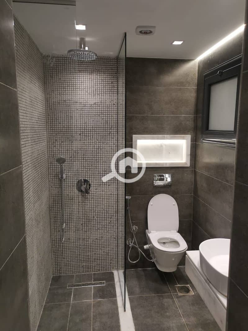 7 ce3f263a-de37-485c-8a0a-367872cc053c. jpeg