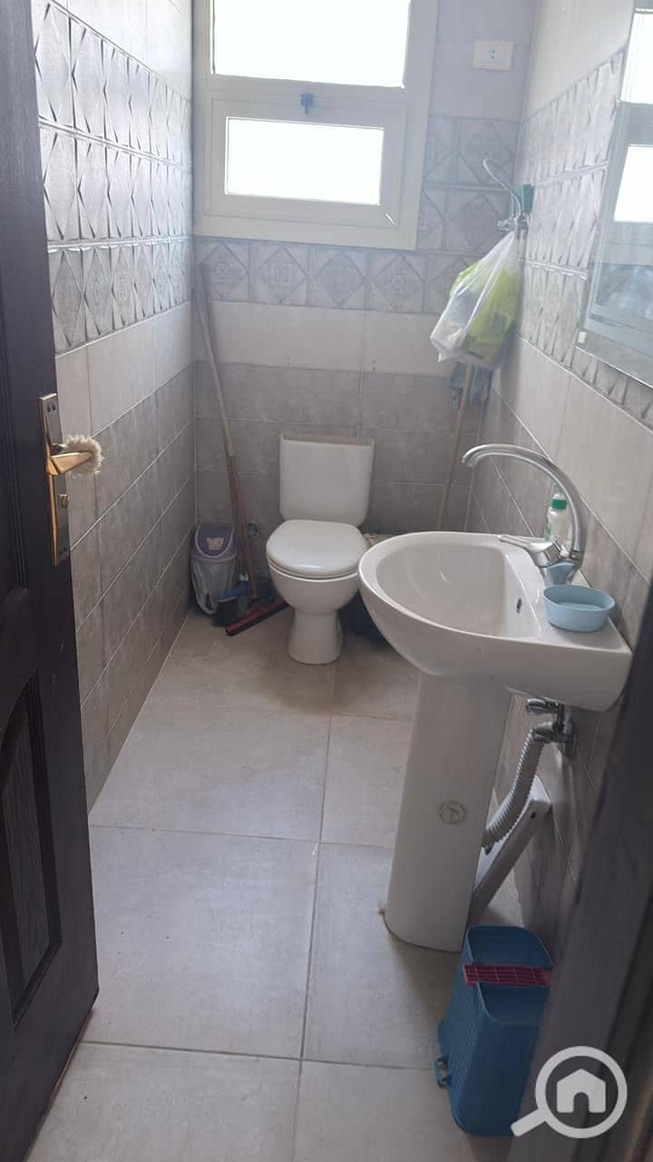 3 4ee5ca3b-4ace-4365-90dc-5a33048bfddf. jpeg