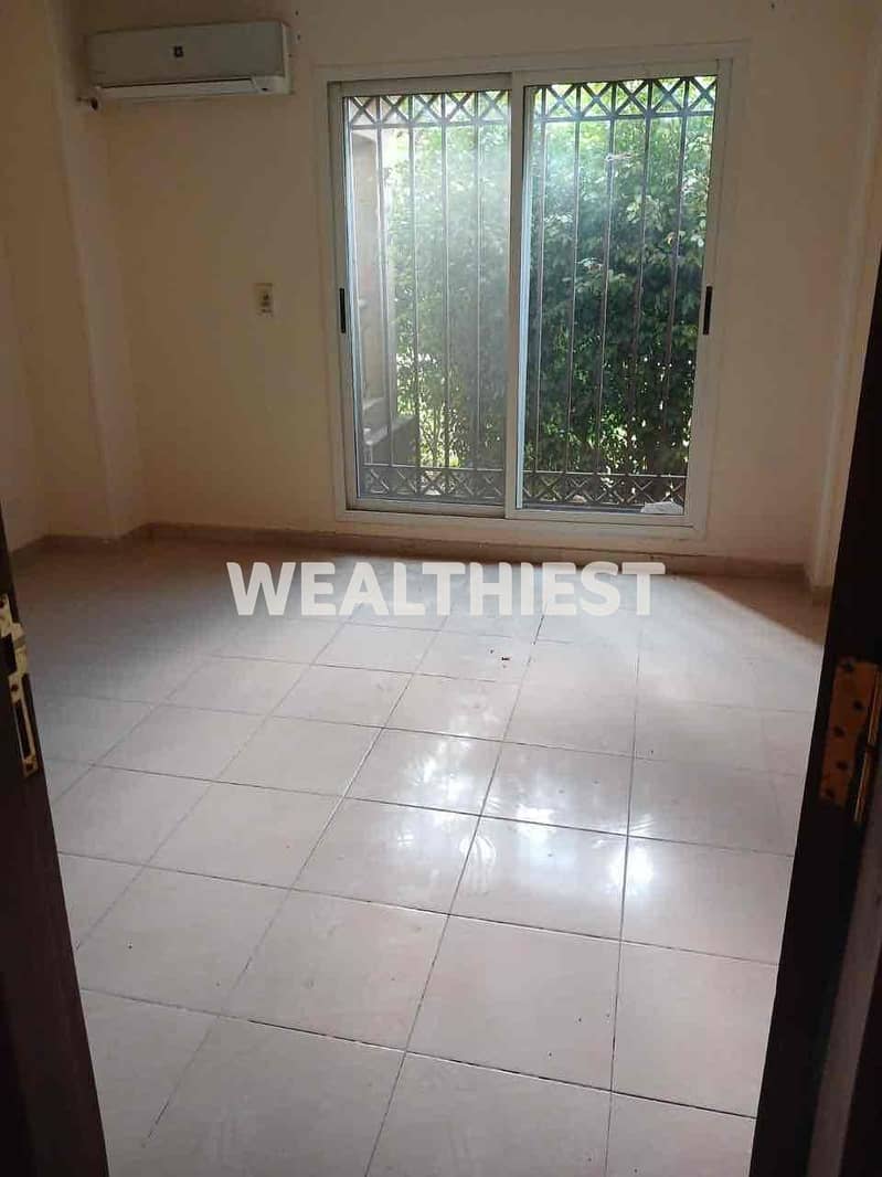 5 ccb4e376-9187-4119-9782-ec0e3580c55a. jpg