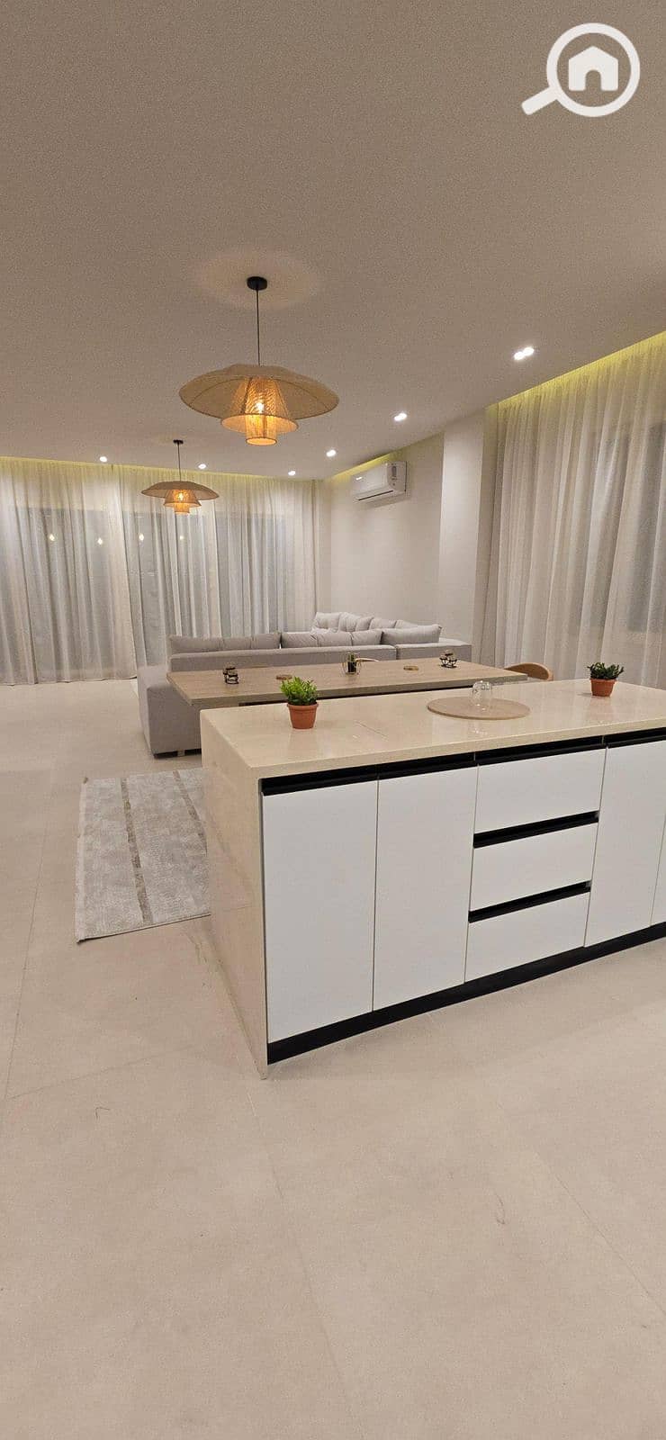 20 b4926066-6404-401f-aa2c-0245f3cb2805. jpg