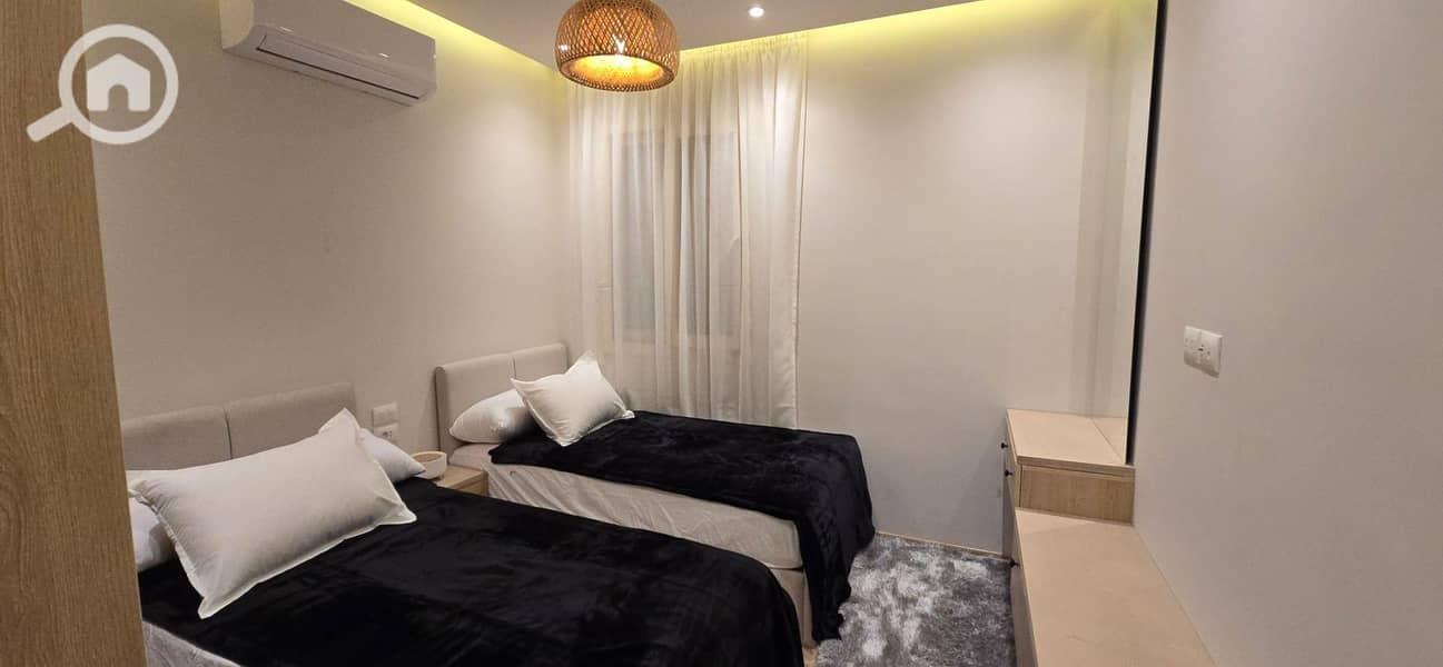 21 bc573f5b-2b2e-4643-99ba-7d4db3bcd019. jpg