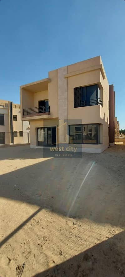 فیلا 5 غرف نوم للبيع في الشيخ زايد، الجيزة - IMG-20250831-WA0121(2). jpg