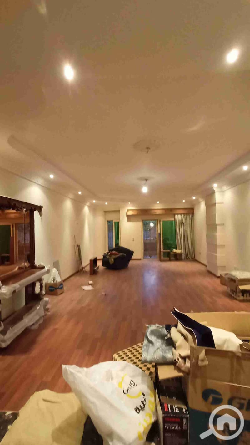 1000643199. jpg 1000643199. jpg