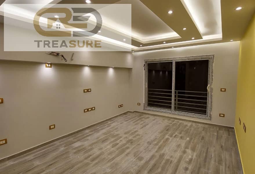 4 6403c967-a399-4d73-9d7e-1da251cc3e0c. jpg