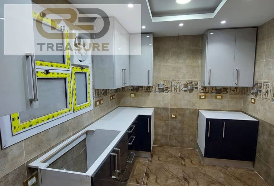 17 b84c74f2-9f7f-4a9f-a964-ec72e267d184. jpg