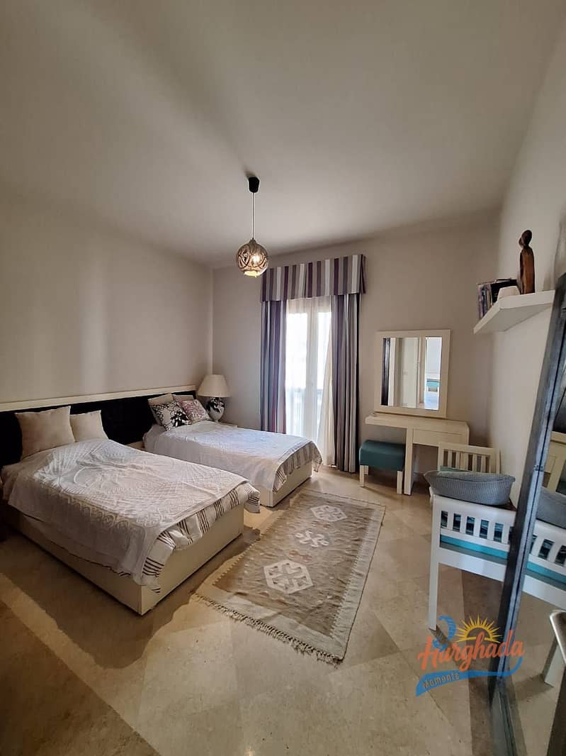 3 WhatsApp Image 2025-12-28 at 17.00. 33(1). jpeg