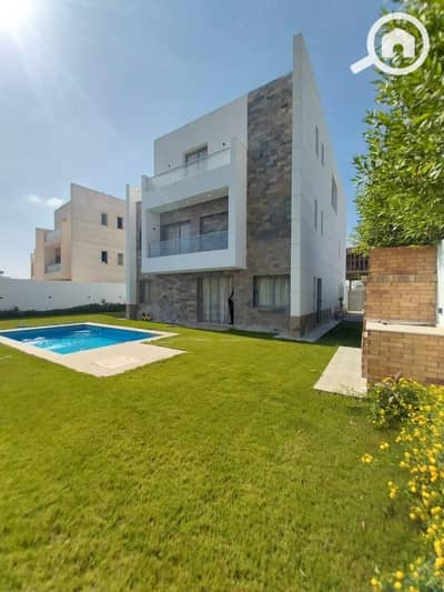 4 Bedroom Villa for Sale in Sheikh Zayed, Giza - 4c864995-8c80-4c9a-a47d-e4f486693b10. jpeg