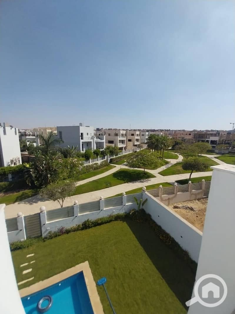 12 3ed1d966-67bf-45cc-ba87-191ba1c82cfc. jpeg