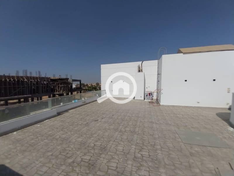 15 4633bf28-9829-41e0-bfb9-fd9f0f5d97ec. jpeg