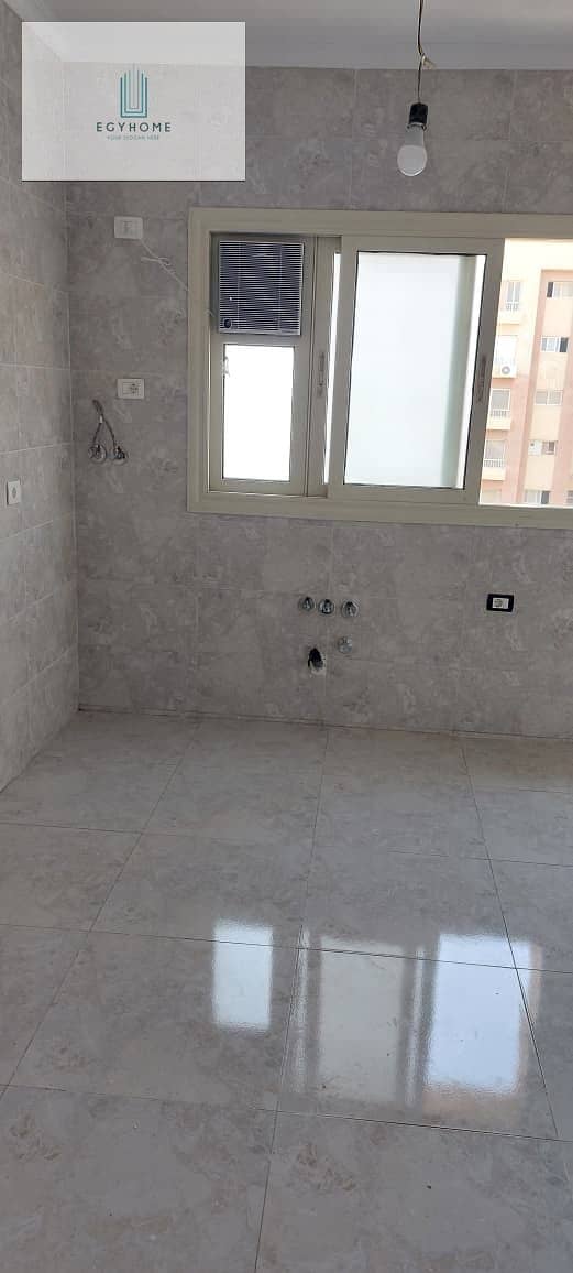 8 62e70122-d388-4b7a-a3fa-77ad1b9c50b4. jpg