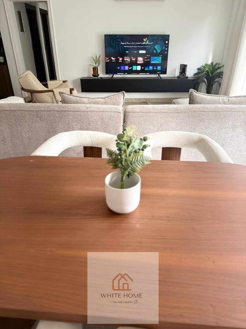 8 WhatsApp Image 2026-01-01 at 10.43. 41 PM. jpeg