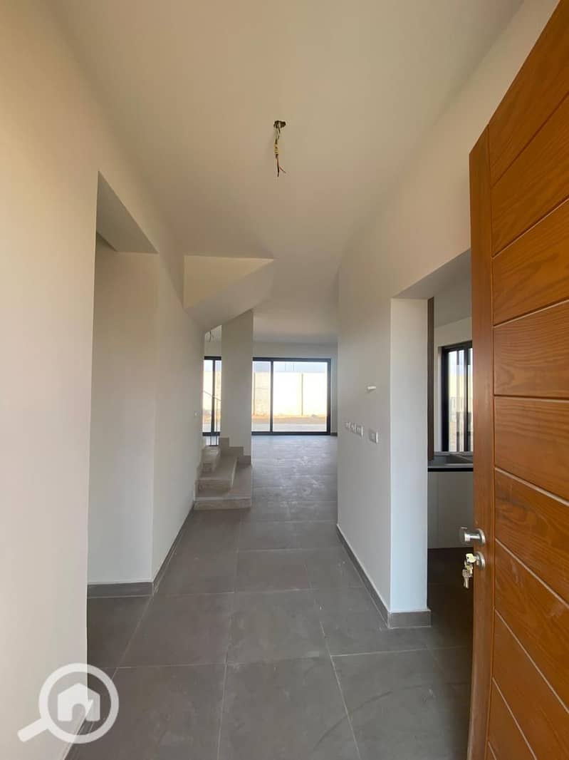 6 6d6ea946-73cc-4534-aef3-0991c36f3c60. jpeg