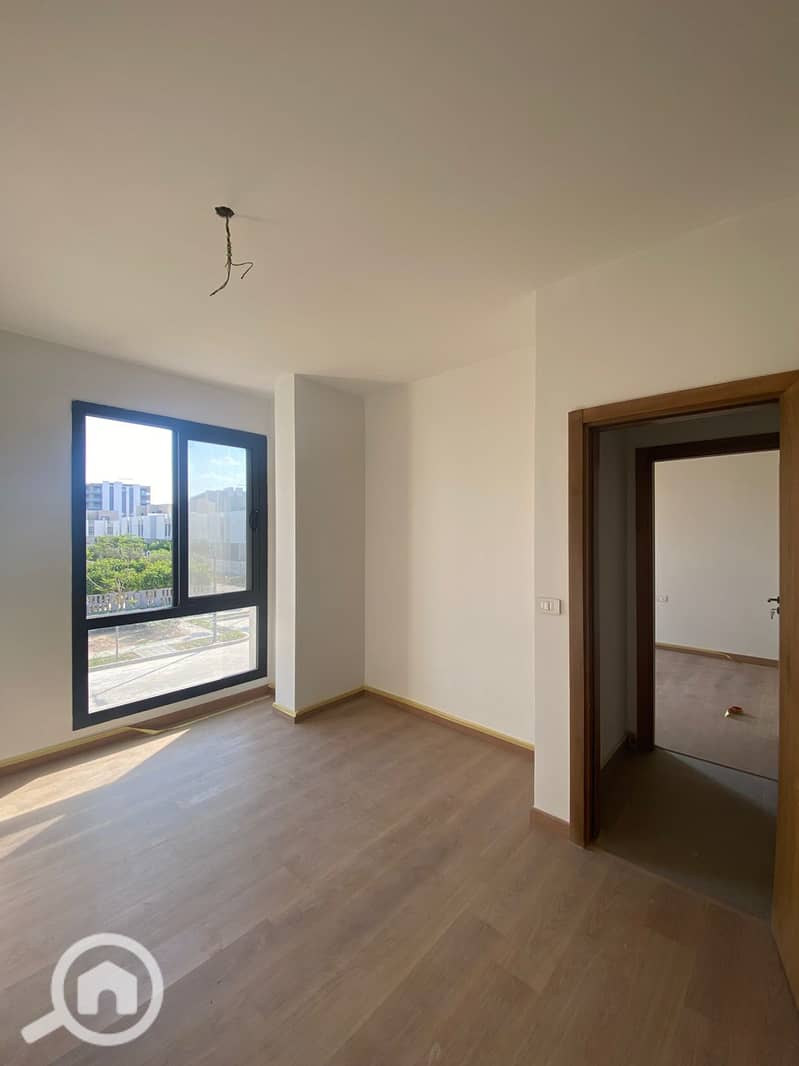 14 7b7bfc2f-2fb1-4b2e-a495-a211c09521e0. jpeg