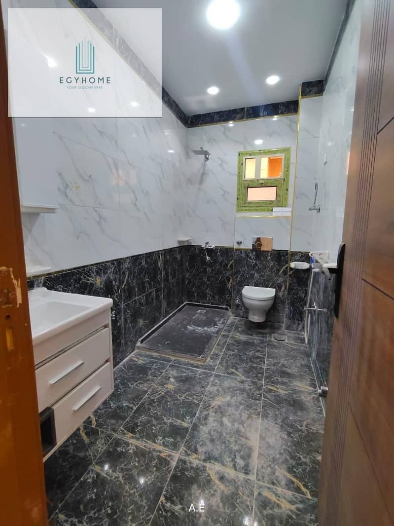 7 2b026951-4e81-43f5-b066-9f46cf486835. jpg