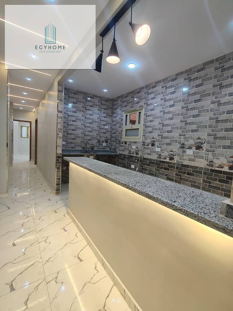 10 ab9028d7-f331-4e1c-a91c-30472081b4c1. jpg