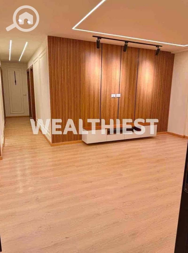 5 7b30b5b8-b596-48a7-8368-3d335d6d7295. jpg