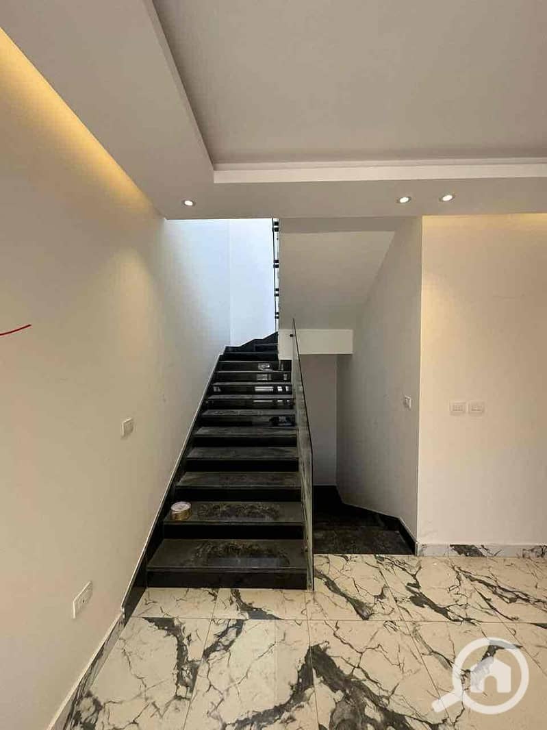 5 PHOTO-2026-01-04-13-30-58 6. jpg