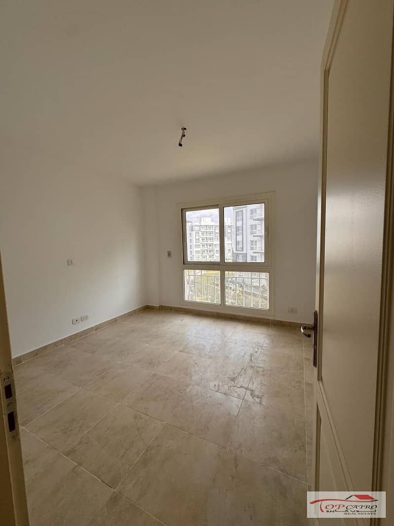 5 WhatsApp Image 2026-01-04 at 12.05. 15 PM. jpeg