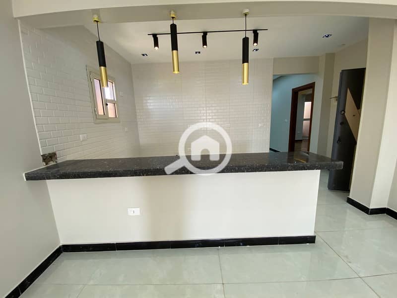 2 490d74a8-8dda-4fd3-9827-07b89ab2e289. jpeg