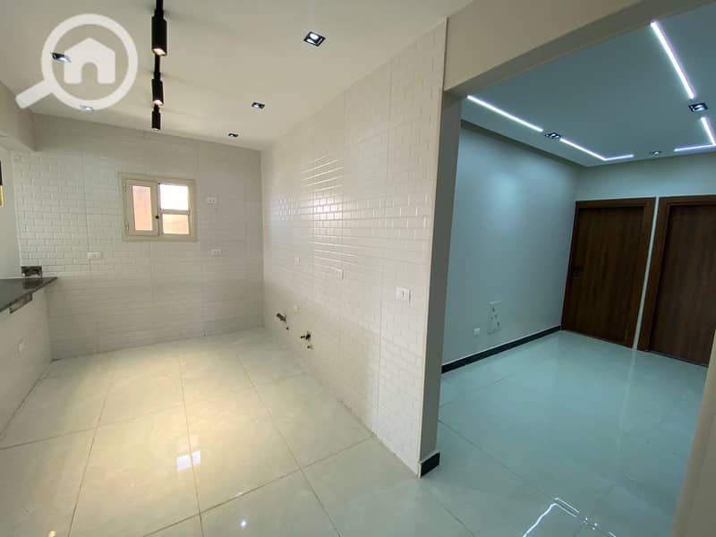 4 0649c294-08a5-438c-9fe4-7cc1aa31d91a. jpeg