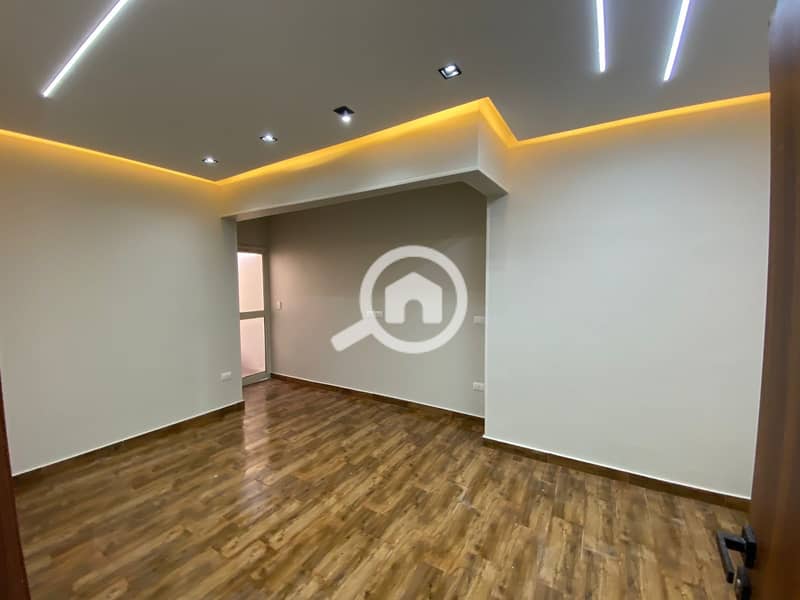 9 42e3336b-be03-43d3-8b48-4df873399846. jpeg