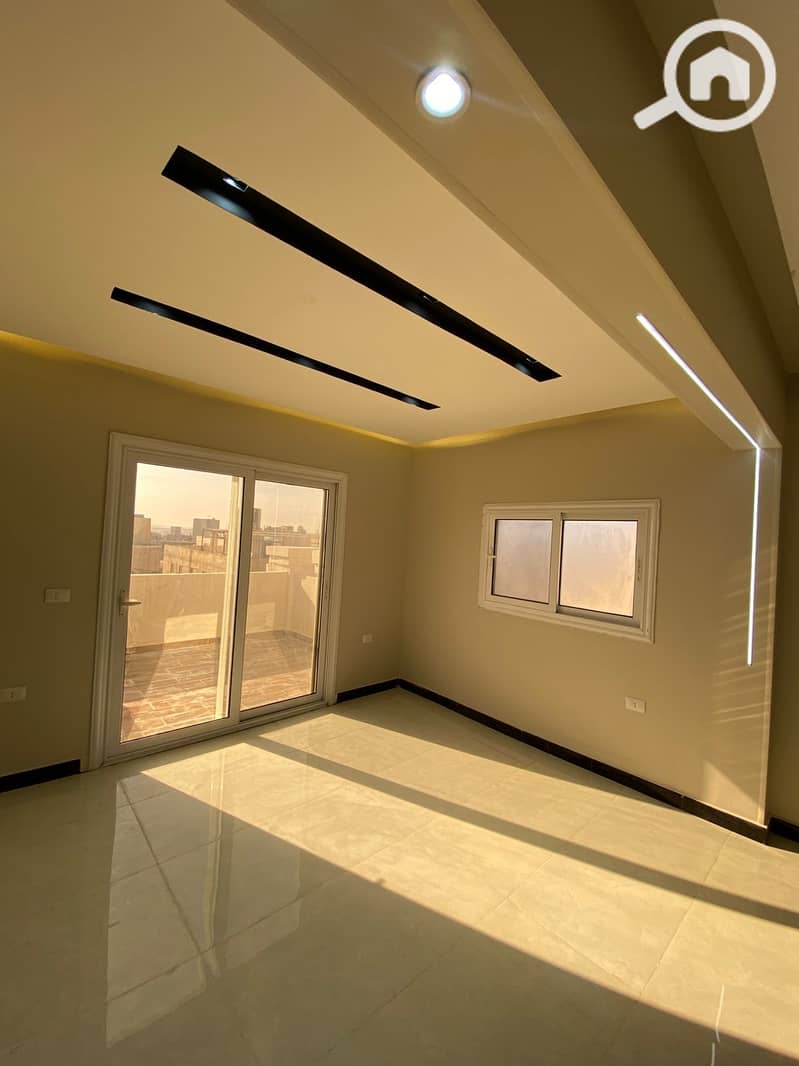 16 0d35a50b-f79b-43cd-b676-f0265c4e60f5. jpeg