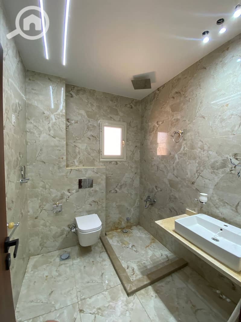 17 2ee94042-beb8-4a04-b3de-b97f7abb5639. jpeg