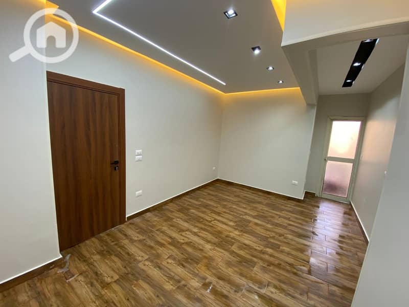 22 5a5d0eea-c271-4c78-b771-a8b4b1ac5b6a. jpeg