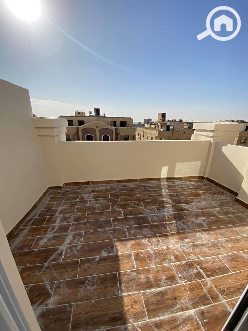 26 99454b94-163a-43a8-91d4-e0fedbe3a04b. jpeg