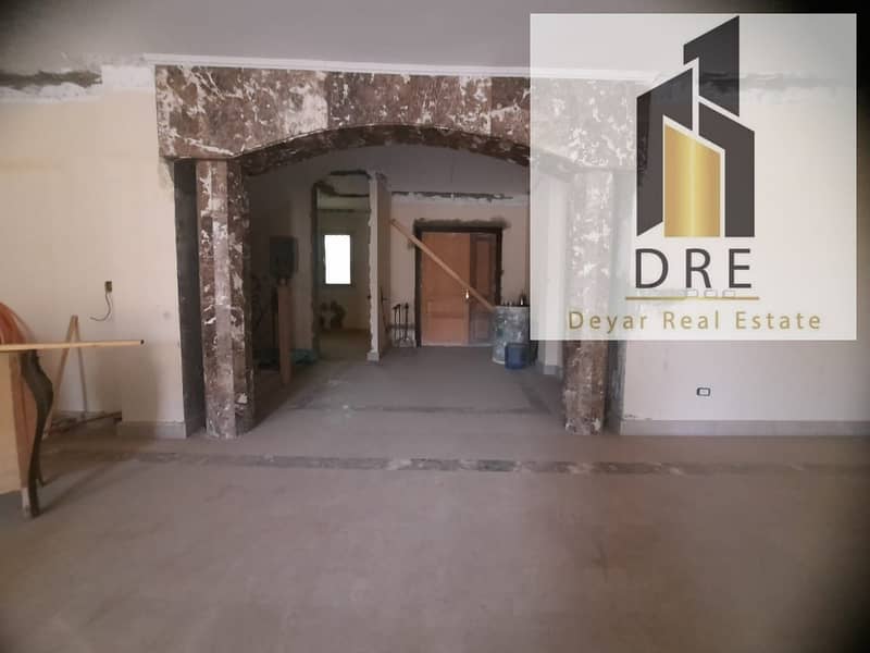 10 6c3a9fc0-d4e2-48e7-8802-2294e4486a60. jpg