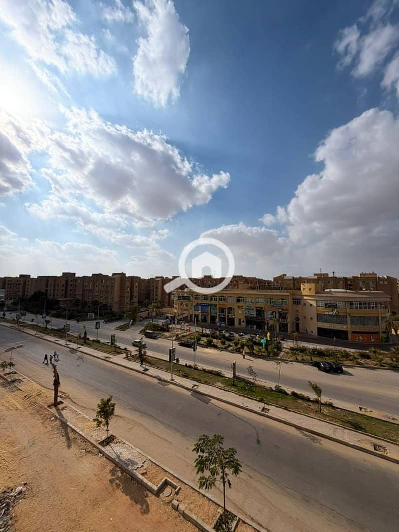 5 0eb21ab4-1653-42f0-8e28-9f46a69babc0. jpg