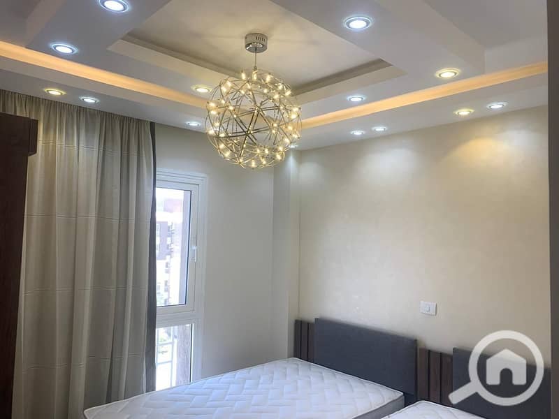 4 49f64a45-ee96-4258-89d6-f728dff44120. jpg