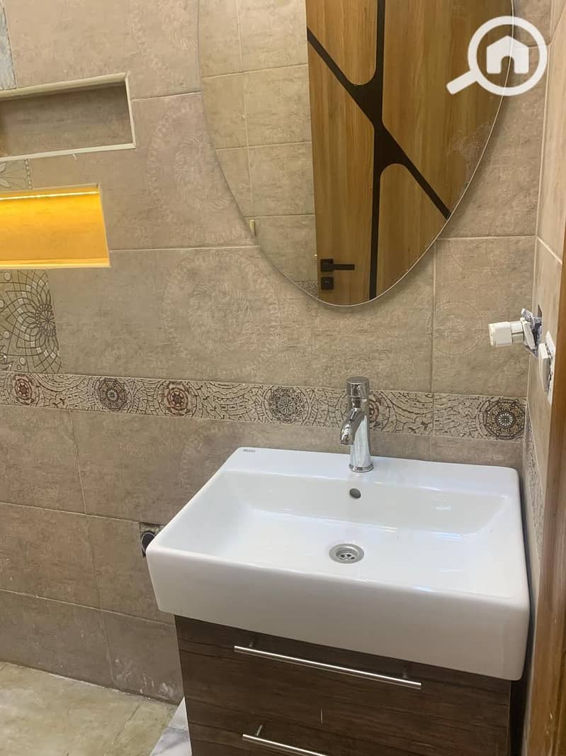 6 eec0f257-27eb-4a47-8830-981d45b6ba30. jpg