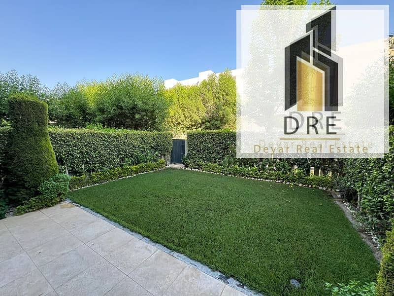 2 32143528-800x600. jpeg