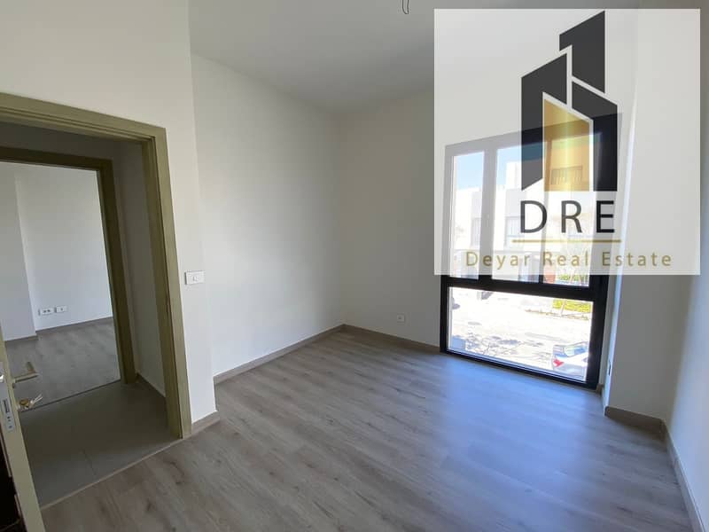 11 cfdbbf47-7f5a-4d53-a4ff-1a49513ee5b3. jpg