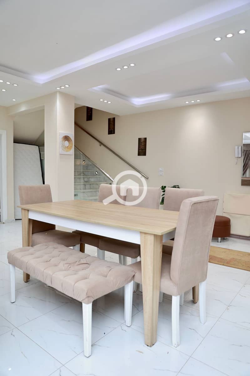 9 14ef0f7e-b4b8-4d88-a4c4-fd4235f2016f. jfif. png