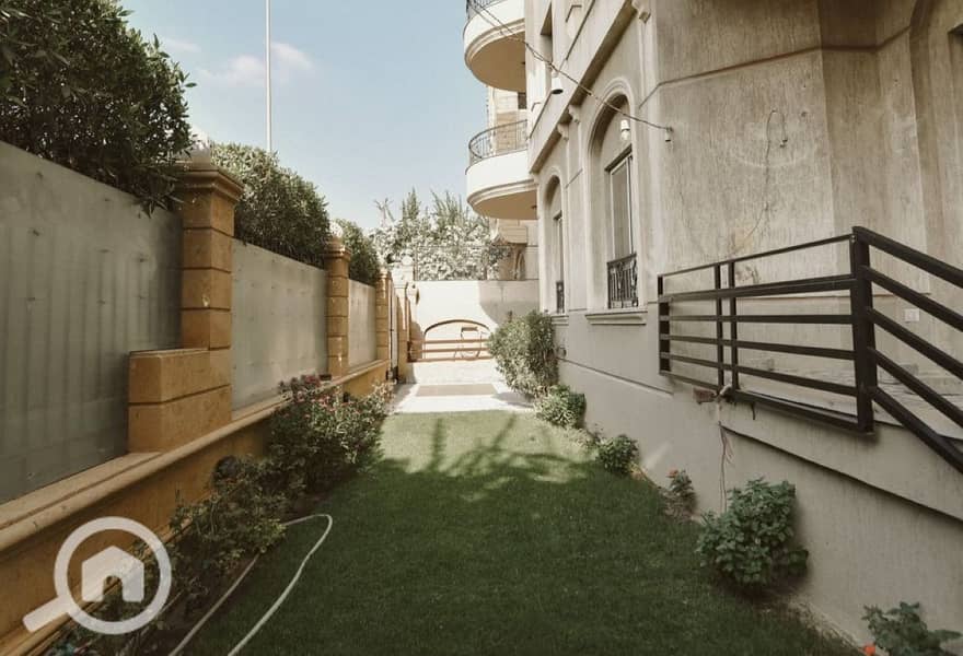 12 dcaa6ea9-1018-4cb4-be3a-fc0d6a38f6d3. jpg