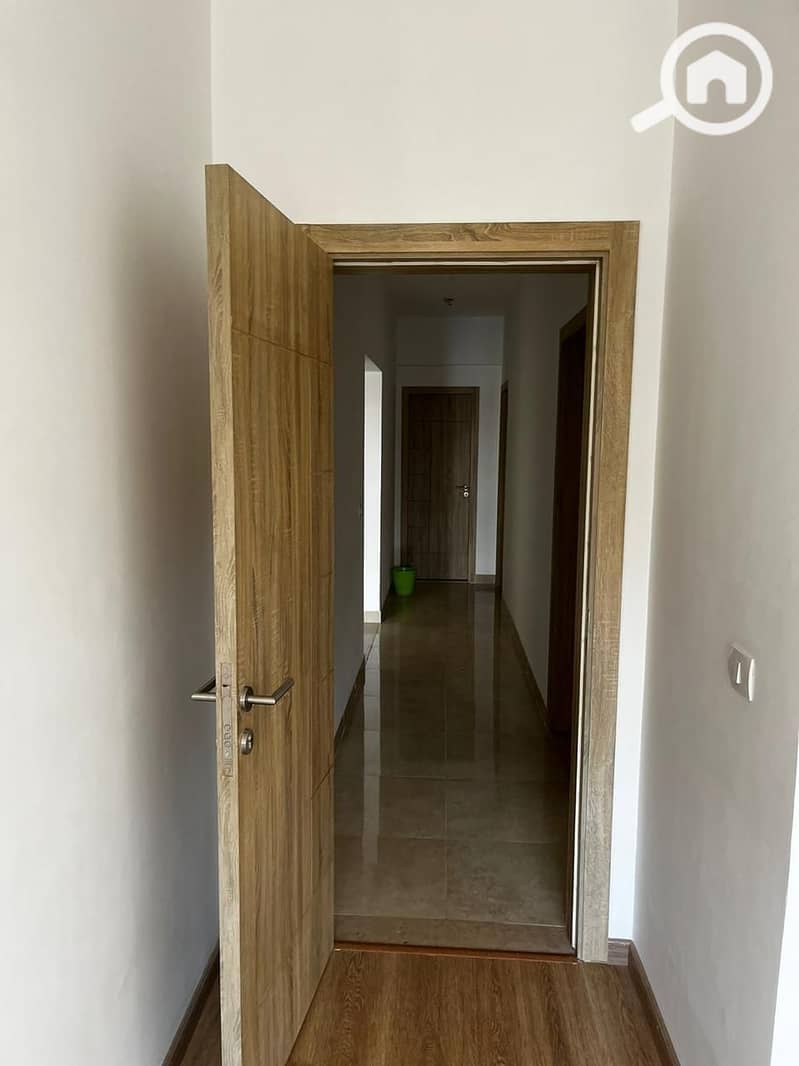 5 WhatsApp Image 2026-01-04 at 12.23. 17 PM (1). jpeg