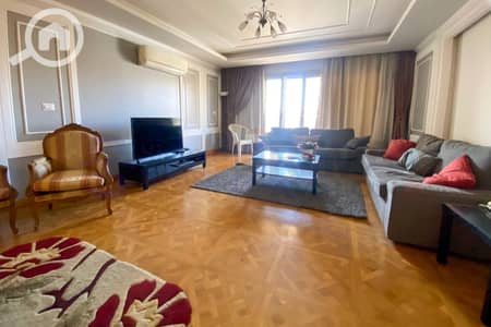 شقة 4 غرف نوم للايجار في سموحة، الإسكندرية - 1. jpg