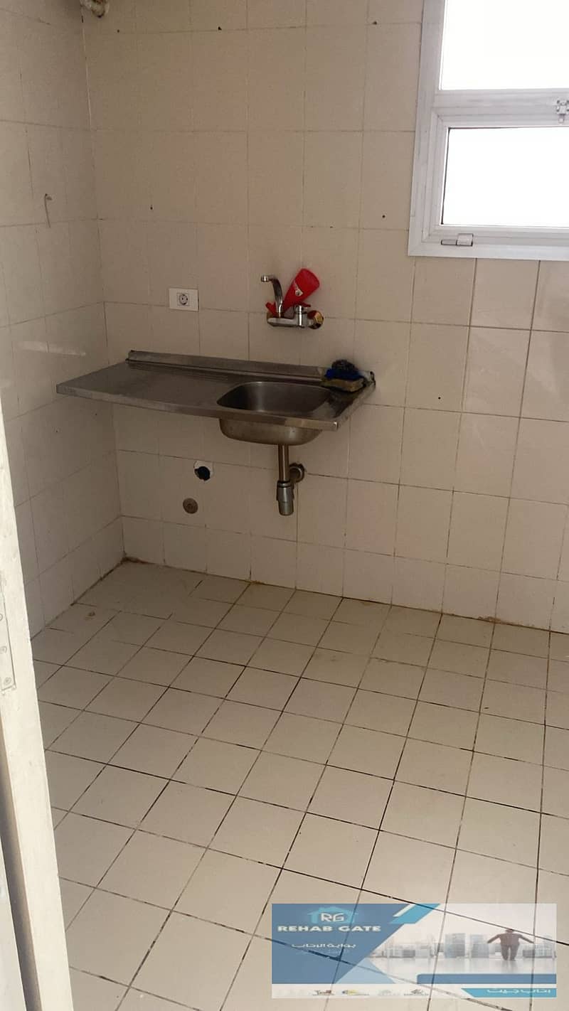 6 666d7f46-ee6b-435c-975d-5e1c2fd5b34d. jpg