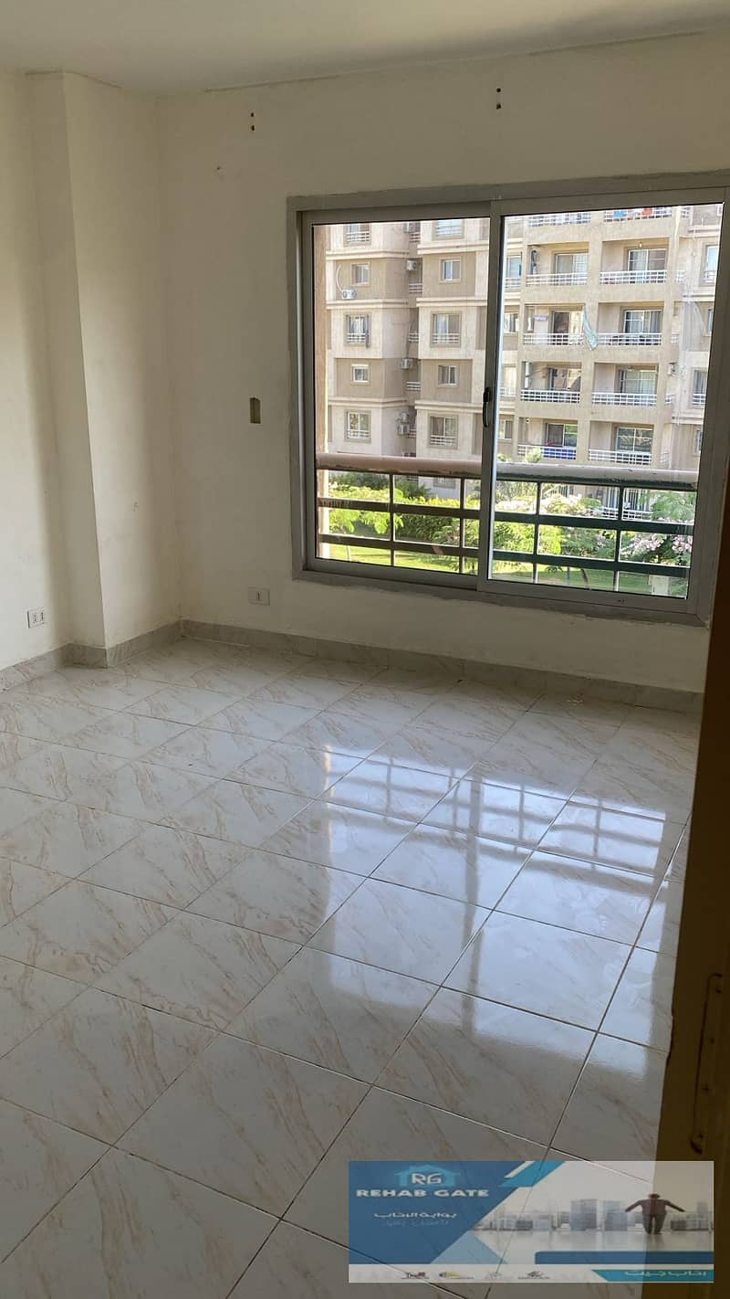 8 ac363432-118e-4e51-a7ec-022950810e4c. jpg