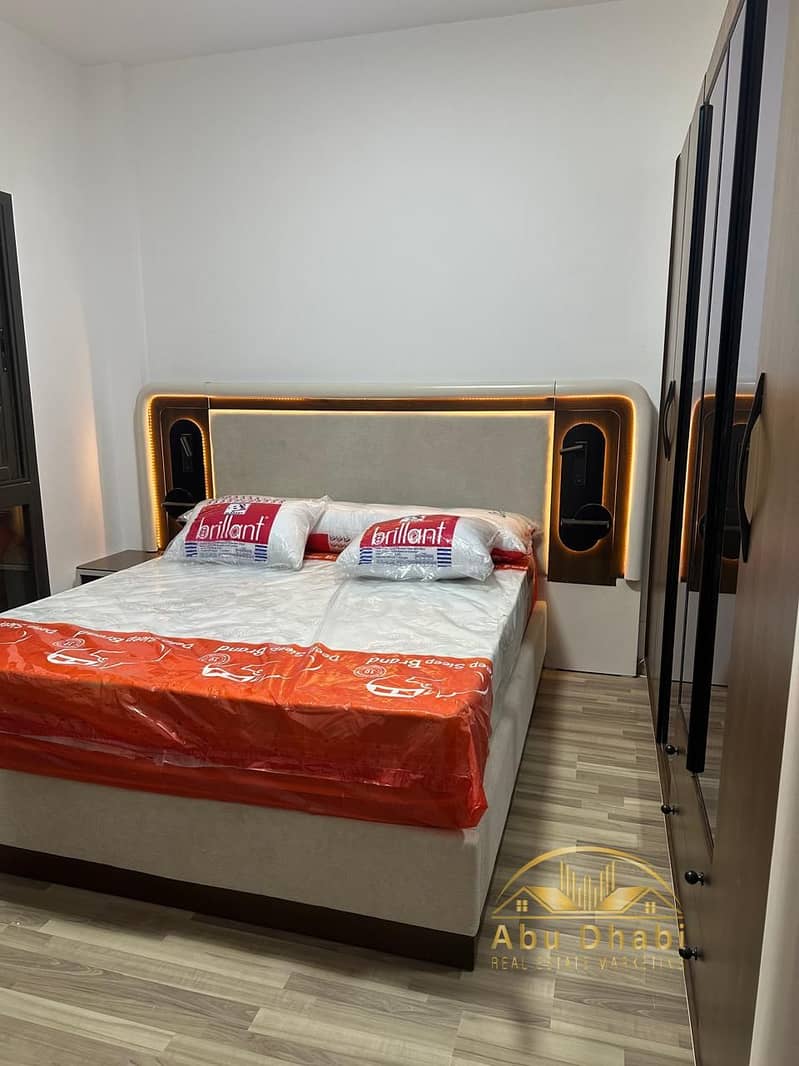 4 7cb3dae1-60e9-4e27-af9c-f4a212093353. jpg