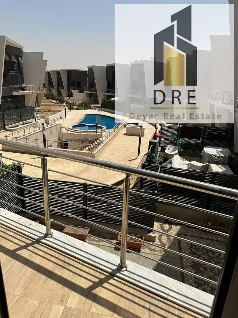 17 955002c4-f4c7-4fb7-adce-cd0c1c434d6b. jpg